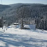 Medvidek Josefŭv Dŭl